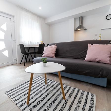 Apartment Odiseja Задар Экстерьер фото